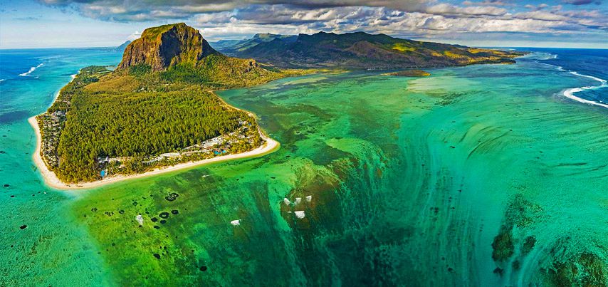Mauritius Underwater Waterfall
